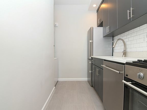 3rd image of 59 W 105th St #A2