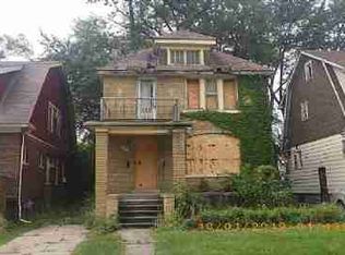 9345 Sorrento St, Detroit, MI 48228