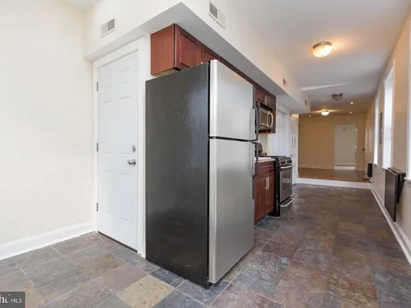 1232 N Randolph St #2, Philadelphia, PA 19122