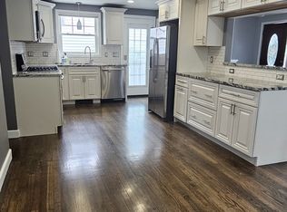 139 Saunders St, Medford, MA 02155
