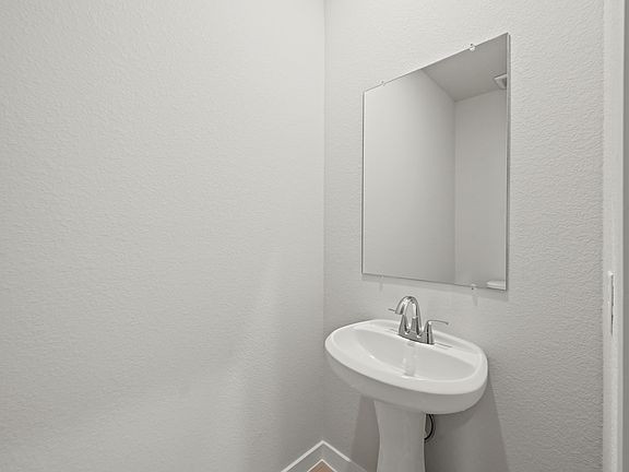 5th image of 19946 Park Mesa Ln