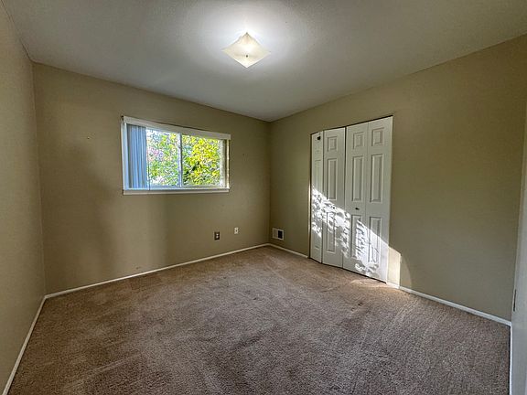 5th image of 27125 Lorenz St