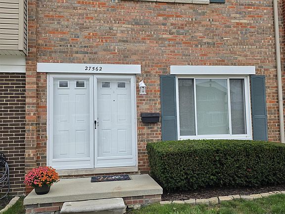 2nd image of 27562 Concord Ave