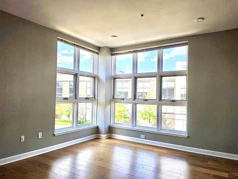 825 N 4th St #213 — Photo 3