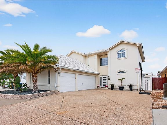 3rd image of 15345 Yardarm Ct