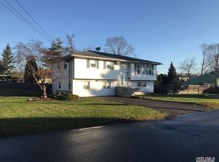 305 Marcy St, West Babylon, NY