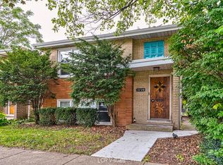 3720 East Ave #G, Berwyn, IL 60402