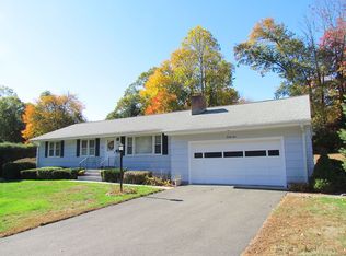21 Frelma Dr, Trumbull, CT 06611