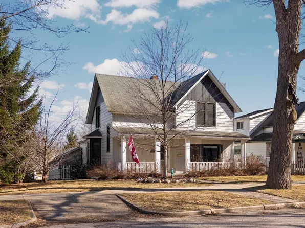 863 Washington St, Traverse City, MI 49686