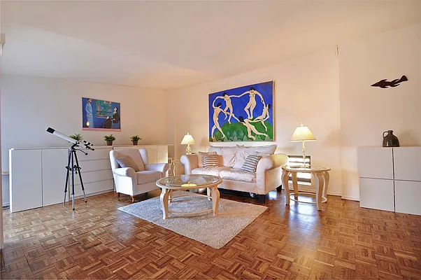 Sold by Corcoran | media 31