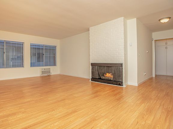4th image of 11275 Westminister Ave #208