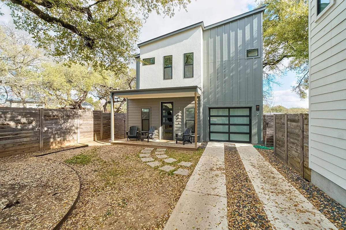 Building Photo - 1183 Oakgrove Ave #2