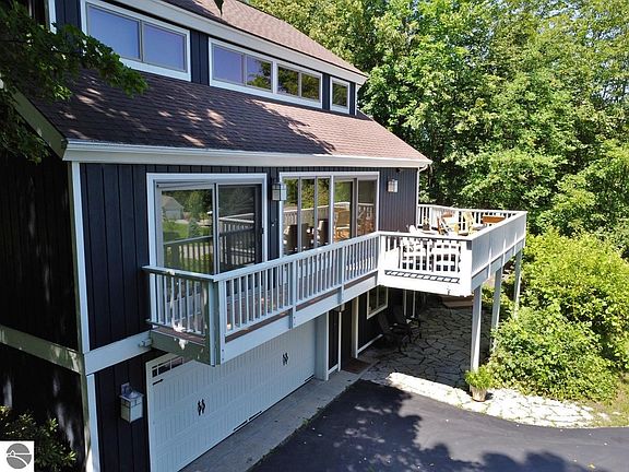 4th image of 1758 S Cherry Blossom Ln