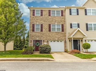 209 Tarbert Ct, Morgantown, WV 26508