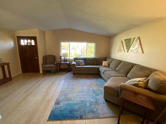 living area 1