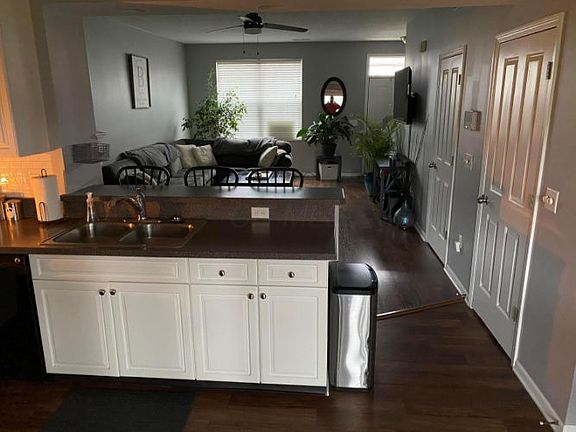 4th image of 4323 Club Trail Ln #28-432