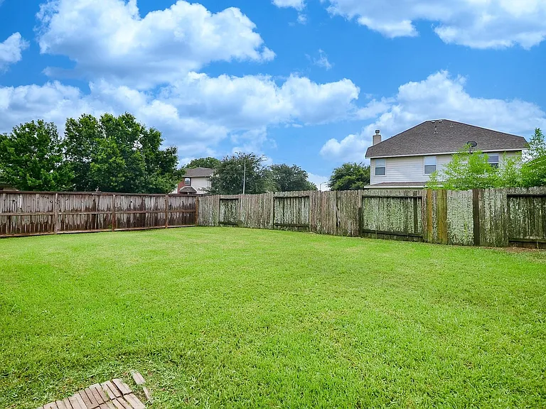 20903 Hamlet Ridge Ln — Photo 25