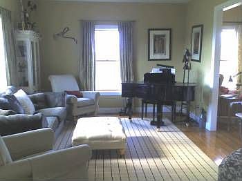 4th image of 20 Emily Ln