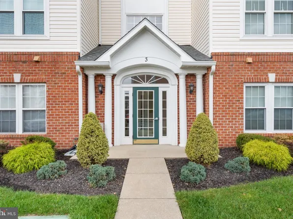 3 Brook Farm Ct #3H, Perry Hall, MD 21128