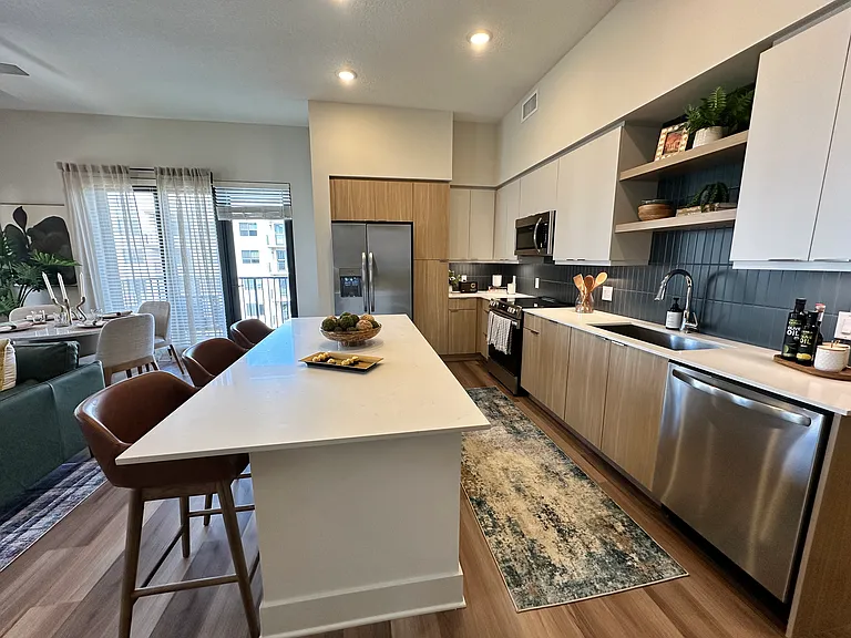 2700 SW 69th Ave #B — Photo 4