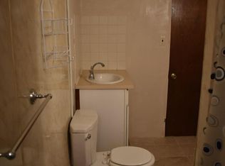 418 Vine St, Homestead, PA