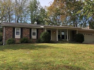6821 Birdie Ln, Saint Louis, MO