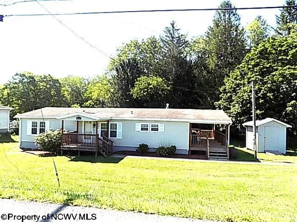 4145 McKinney Cave Rd, Masontown, WV 26542