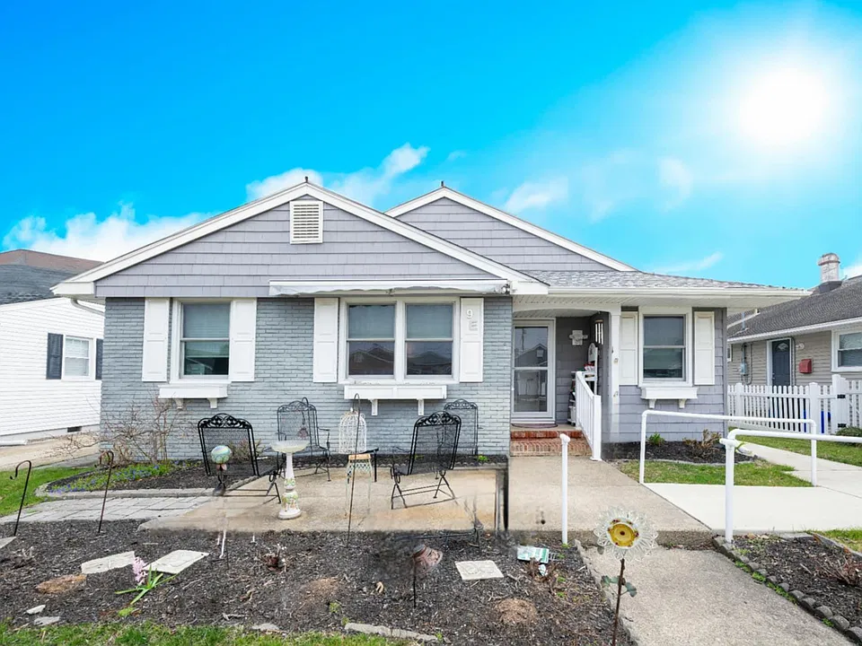 9 E Gilmar Cir