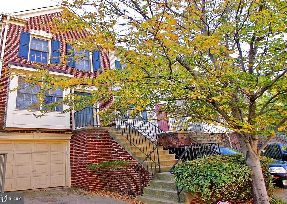 1st image of 3007 Heritage Spring Ct