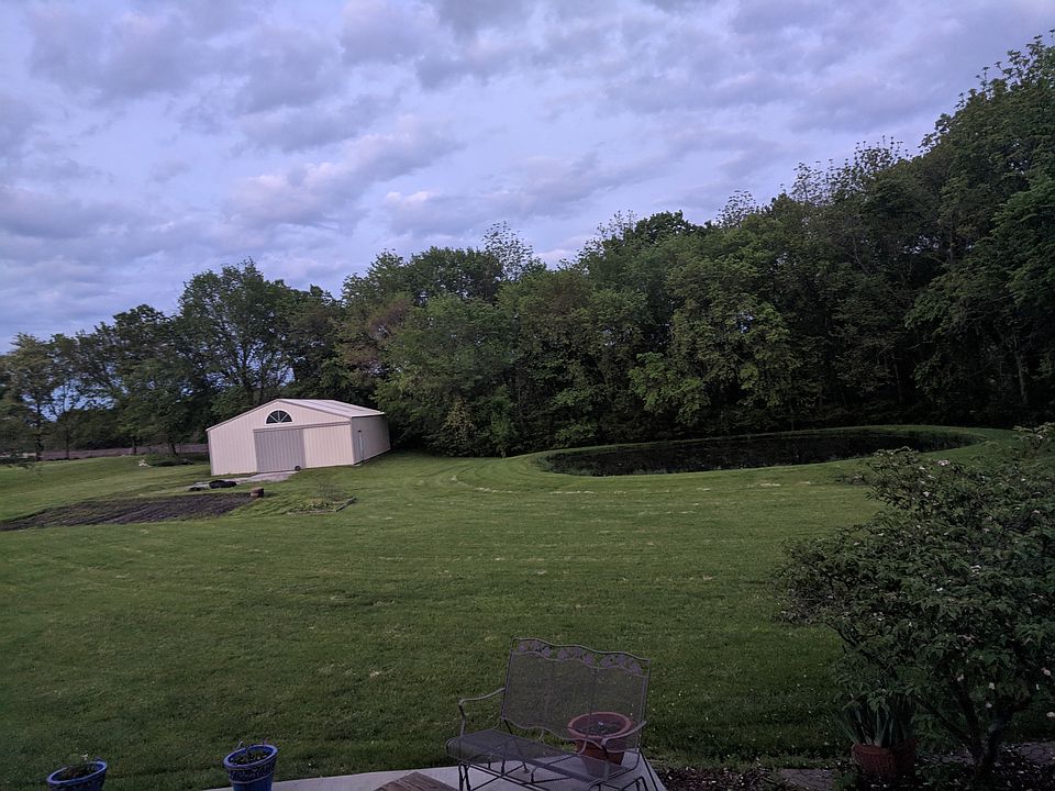 2nd image of 1203 Clendenen St
