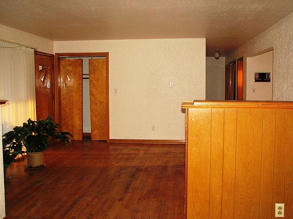 4th image of 157 Township Road 1107