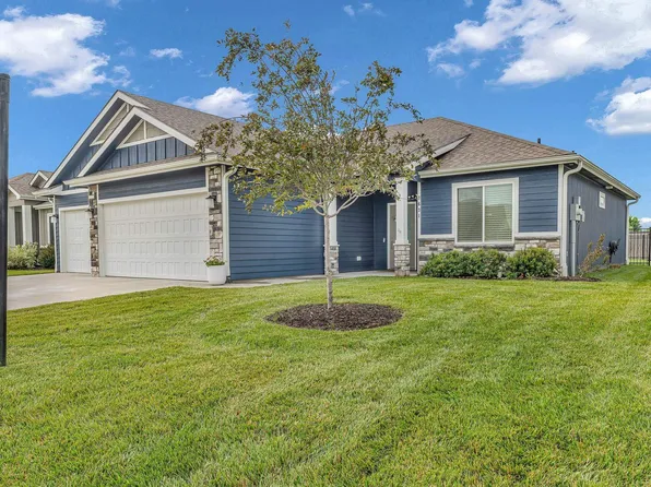 7631 SW 24th Ter, Topeka, KS 66614