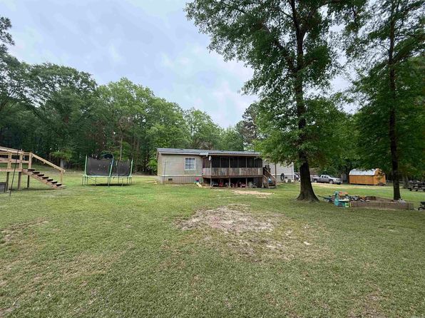 300 Sand Hill Rd, Nashville, AR 71852