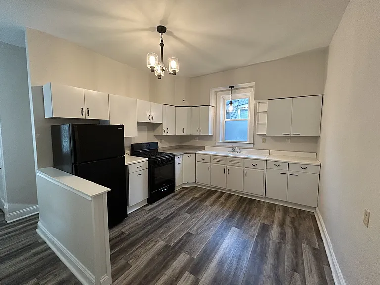 5228 Northrup Ave — Photo 5