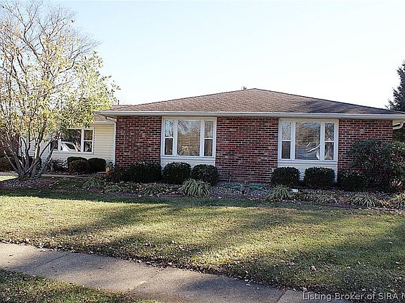 2nd image of 318 Fairwood Dr