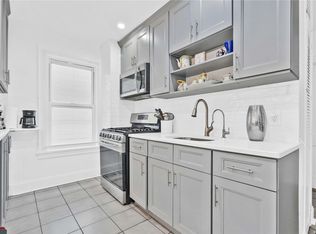 2124 Ditmars Blvd, Astoria, NY 11105