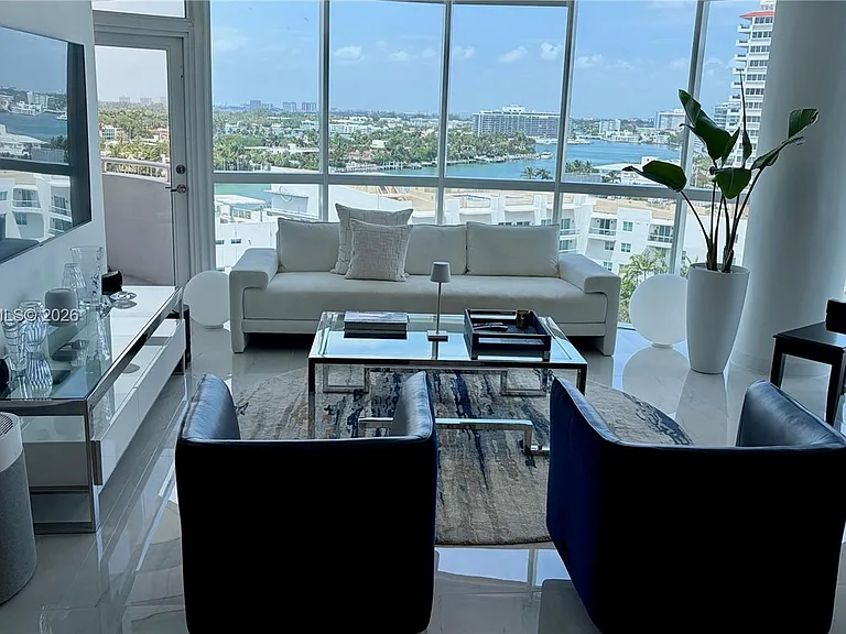 6301 Collins Ave #1207 — Photo 5
