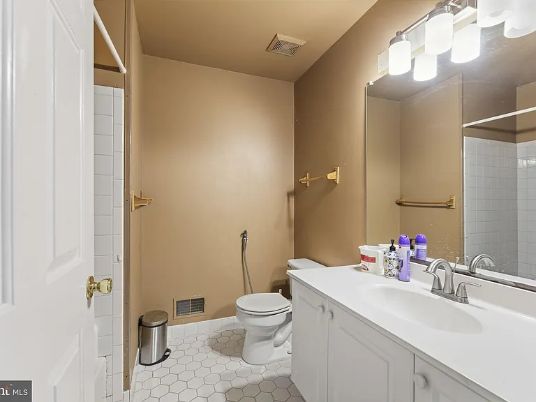 101 Wellington Park Dr — Photo 19