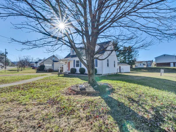 2001 Mountain Ave, Salem, VA 24153