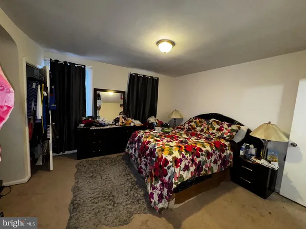 8065 Temple Rd, Philadelphia, PA 19150