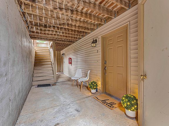 5th image of 264 Turnberry Drive #2 BLDG 17
