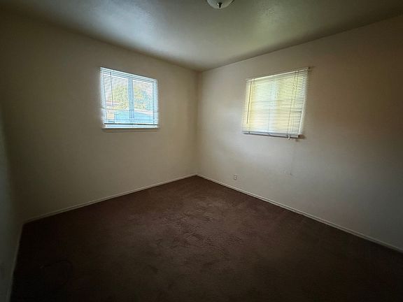 4th image of 1516 Portsmouth Ave