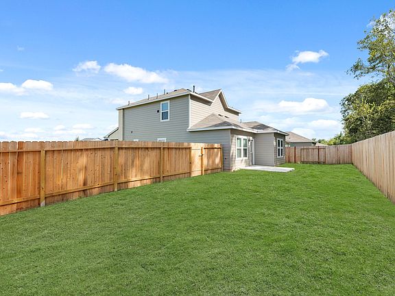 5th image of 746 Westpointe Dr