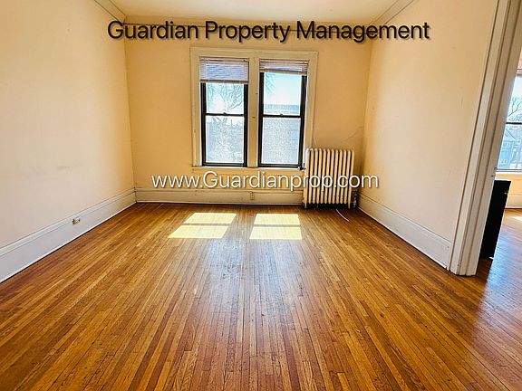 2nd image of 2882 Humboldt Ave S #205