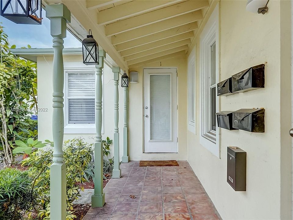 1st image of 1633 NE 4th Pl APT 1