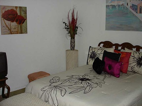 4th image of 1619 Bardmoor Hill Cir