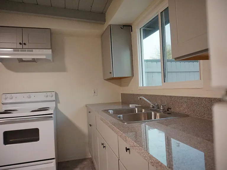 3425 N 2nd Ave #1 — Photo 7