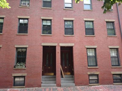 36 Lawrence St #9, Boston, MA, 02116