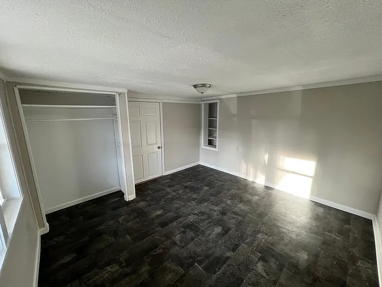895 Baldwin Ave #3 — Photo 10