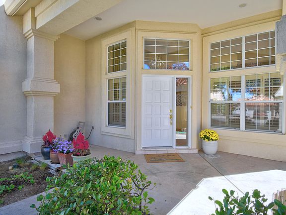 2nd image of 5416 Camino Arbustos NE